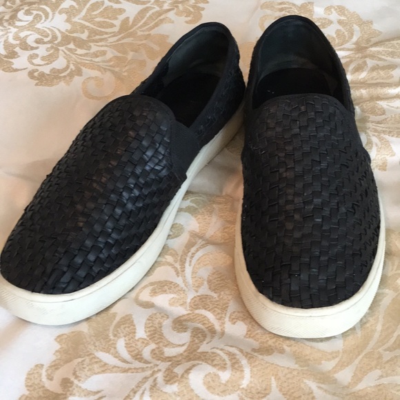 black and blue checkered vans